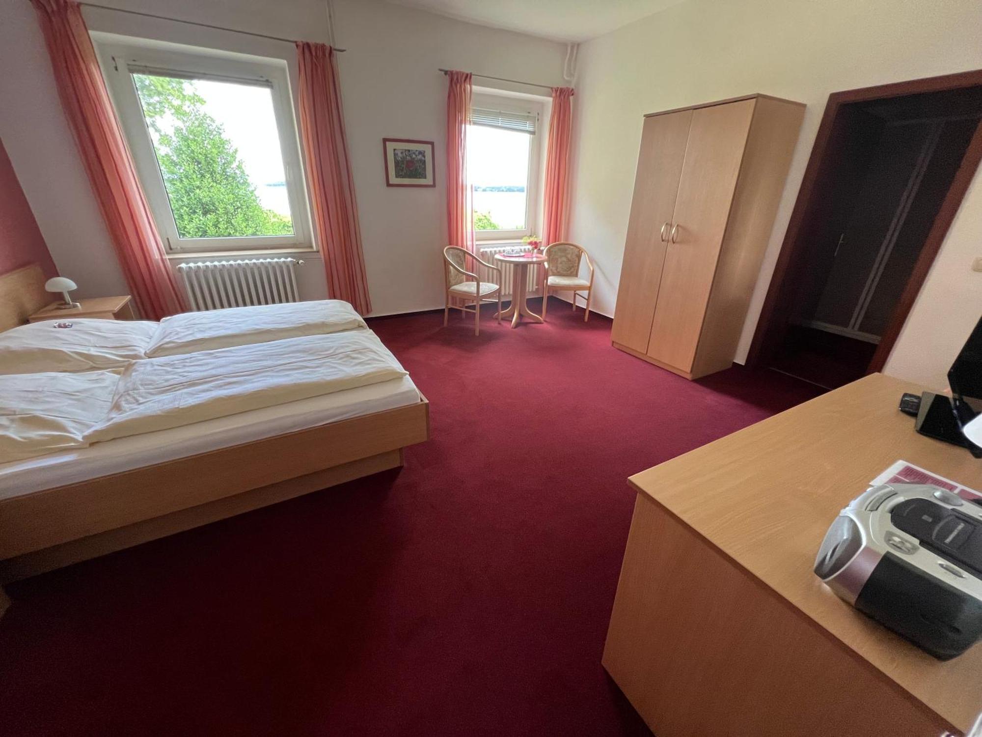 Gaestehaus Niederhof Sundhagen-Niederhof Ruang foto
