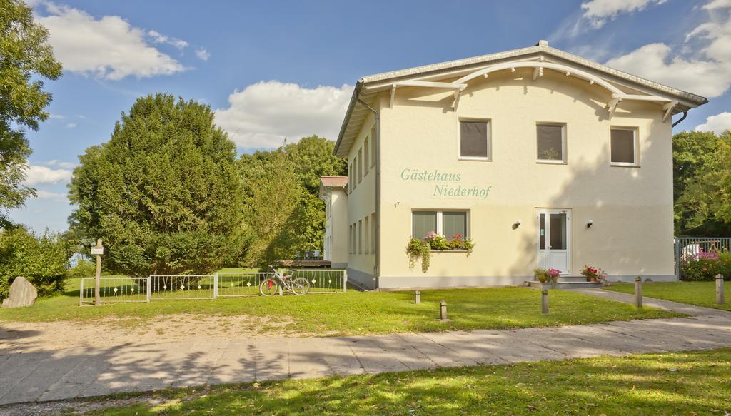 Gaestehaus Niederhof Sundhagen-Niederhof Bagian luar foto
